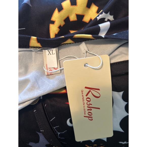 NWT Roshop Women's Cold Shoulder Halloween Button Up Blouse Size XL - Picture 2 of 5